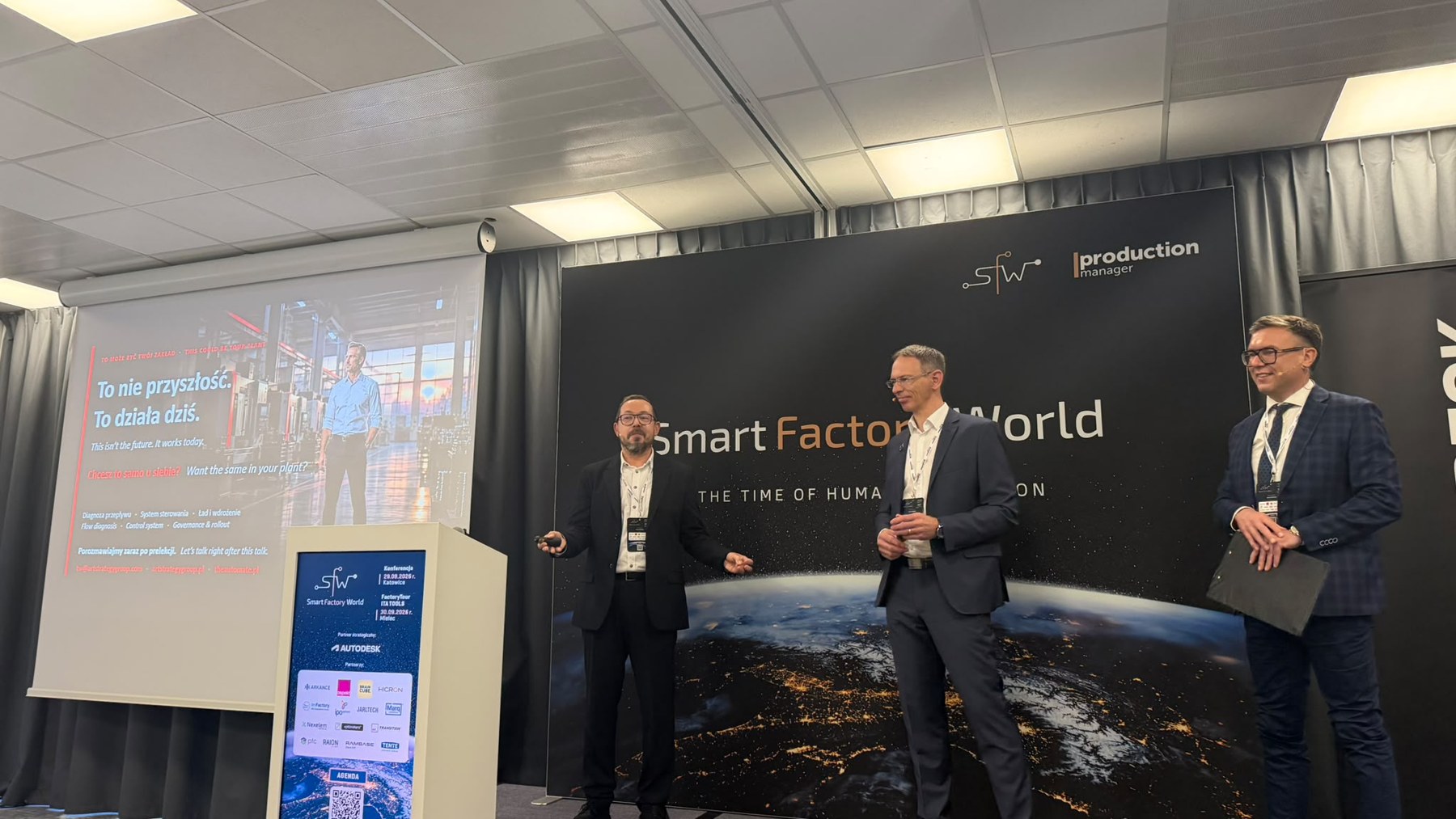 Smart Factory World, Katowice. Wspólne wystąpienie i rozmowa na scenie.